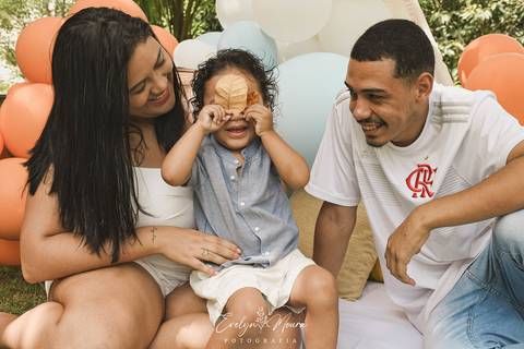 Ensaio de Acompanhamento de bebê. Evelyn Moura Fotografia. Fotógrafa em Niterói, Rio de Janeiro. Newborn. Festa infantil - Smash the cake - Smash the fruit - bebê - ensaio de 2 anos - festa de aniversário'