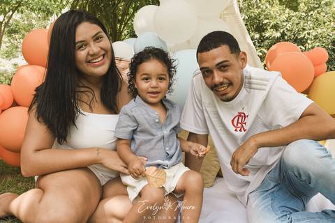 Ensaio de Acompanhamento de bebê. Evelyn Moura Fotografia. Fotógrafa em Niterói, Rio de Janeiro. Newborn. Festa infantil - Smash the cake - Smash the fruit - bebê - ensaio de 2 anos - festa de aniversário'
