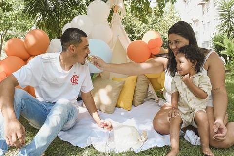 Ensaio de Acompanhamento de bebê. Evelyn Moura Fotografia. Fotógrafa em Niterói, Rio de Janeiro. Newborn. Festa infantil - Smash the cake - Smash the fruit - bebê - ensaio de 2 anos - festa de aniversário'