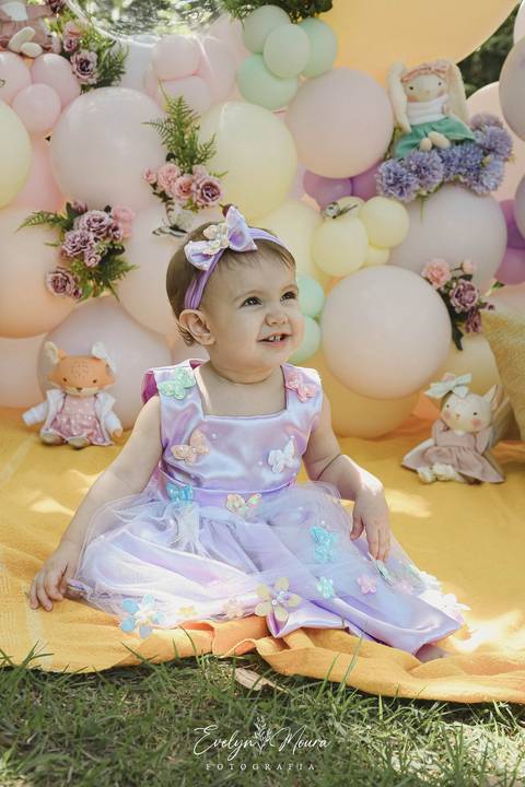 Ensaio de Acompanhamento de bebê. Evelyn Moura Fotografia. Fotógrafa em Niterói, Rio de Janeiro. Newborn. Festa infantil - Smash the cake - Smash the fruit - bebê - ensaio de 1 ano - viral - jardim encantado - festa de aniversário - floresta encantada '