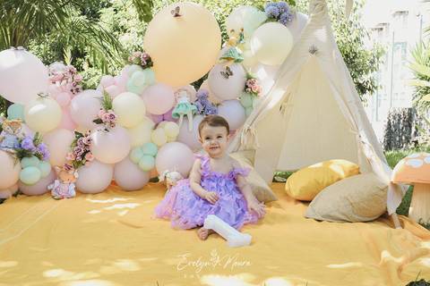 Ensaio de Acompanhamento de bebê. Evelyn Moura Fotografia. Fotógrafa em Niterói, Rio de Janeiro. Newborn. Festa infantil - Smash the cake - Smash the fruit - bebê - ensaio de 1 ano - viral - jardim encantado - festa de aniversário - floresta encantada '