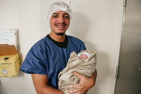 Fotografia de Parto - Newborn - Evelyn Moura Fotografia em Niterói, Rio de Janeiro - ensaio infantil - newborn de recém nascido - partos - parto em niteroi - registro de parto - maternidade são francisco - doce nascer - parto humanizado - andrea barbosa'