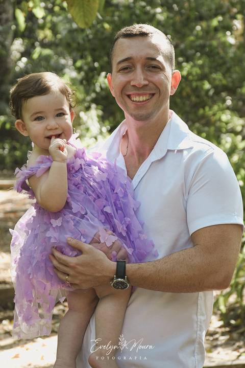 Ensaio de Acompanhamento de bebê. Evelyn Moura Fotografia. Fotógrafa em Niterói, Rio de Janeiro. Newborn. Festa infantil - Smash the cake - Smash the fruit - bebê - ensaio de 1 ano - viral - música - safari menina'