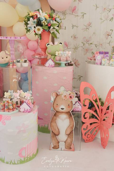 Festa Infantil - Evelyn Moura Fotografia - Fotografia em Niterói, Rio de Janeiro - casa de festa - decoração - decoração de festa - festa colorida- docinhos - bolo - criança - festa linda - floresta encantad  - casa de festa - festa em niterói '