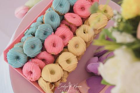 Festa Infantil - Evelyn Moura Fotografia - Fotografia em Niterói, Rio de Janeiro - casa de festa - decoração - decoração de festa - festa colorida- docinhos - bolo - criança - festa linda - floresta encantad  - casa de festa - festa em niterói '