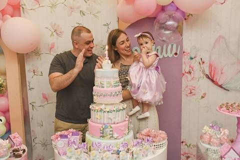 Festa Infantil - Evelyn Moura Fotografia - Fotografia em Niterói, Rio de Janeiro - casa de festa - decoração - decoração de festa - festa colorida- docinhos - bolo - criança - festa linda - floresta encantad  - casa de festa - festa em niterói '