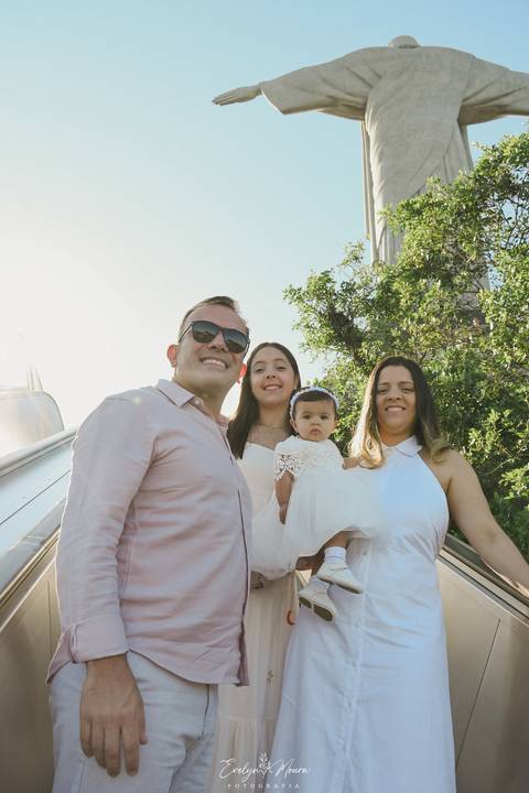 Batizado no Cristo Redentor no Rio de Janeiro - Rio de janeiro - cristo redentor - batizado - batizado religioso - fotografia de batizado - fotografa de batizado - turista - carioca - batizado de bebê'