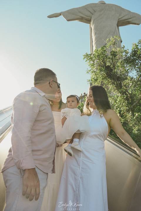 Batizado no Cristo Redentor no Rio de Janeiro - Rio de janeiro - cristo redentor - batizado - batizado religioso - fotografia de batizado - fotografa de batizado - turista - carioca - batizado de bebê'