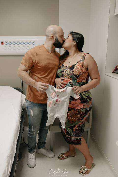 Fotografia de Parto - Newborn - Evelyn Moura Fotografia em Niterói, Rio de Janeiro - ensaio infantil - newborn de recém nascido - partos - parto em niteroi - registro de parto - maternidade são francisco - doce nascer - parto humanizado - andrea barbosa '