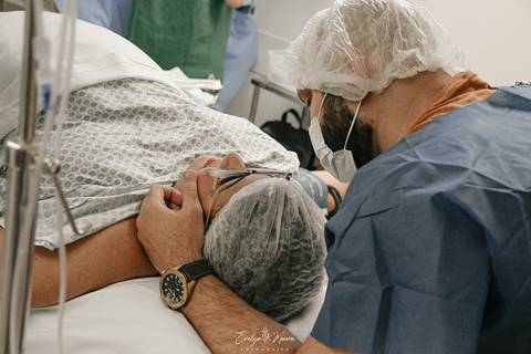Fotografia de Parto - Newborn - Evelyn Moura Fotografia em Niterói, Rio de Janeiro - ensaio infantil - newborn de recém nascido - partos - parto em niteroi - registro de parto - maternidade são francisco - doce nascer - parto humanizado - andrea barbosa '