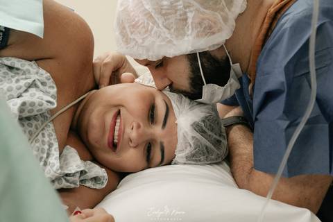 Fotografia de Parto - Newborn - Evelyn Moura Fotografia em Niterói, Rio de Janeiro - ensaio infantil - newborn de recém nascido - partos - parto em niteroi - registro de parto - maternidade são francisco - doce nascer - parto humanizado - andrea barbosa '