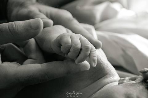 Fotografia de Parto - Newborn - Evelyn Moura Fotografia em Niterói, Rio de Janeiro - ensaio infantil - newborn de recém nascido - partos - parto em niteroi - registro de parto - maternidade são francisco - doce nascer - parto humanizado - andrea barbosa '