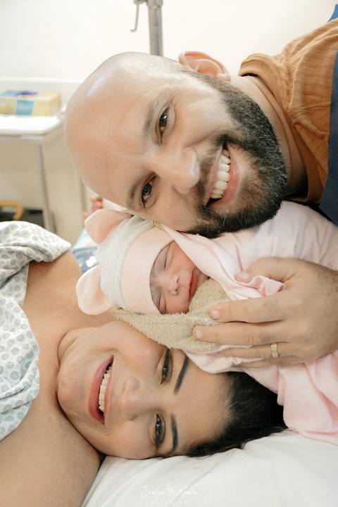 Fotografia de Parto - Newborn - Evelyn Moura Fotografia em Niterói, Rio de Janeiro - ensaio infantil - newborn de recém nascido - partos - parto em niteroi - registro de parto - maternidade são francisco - doce nascer - parto humanizado - andrea barbosa '