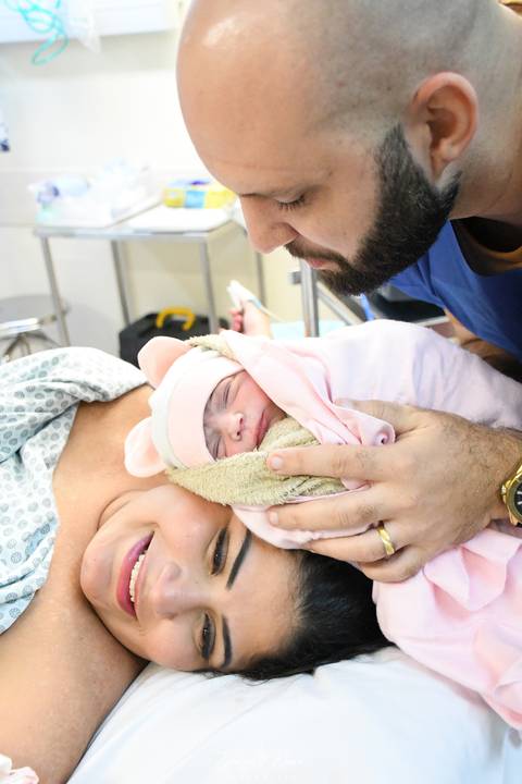 Fotografia de Parto - Newborn - Evelyn Moura Fotografia em Niterói, Rio de Janeiro - ensaio infantil - newborn de recém nascido - partos - parto em niteroi - registro de parto - maternidade são francisco - doce nascer - parto humanizado - andrea barbosa '