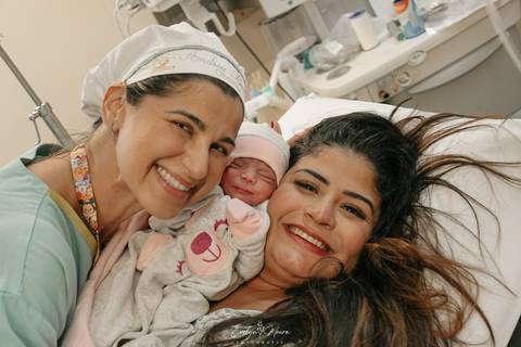 Fotografia de Parto - Newborn - Evelyn Moura Fotografia em Niterói, Rio de Janeiro - ensaio infantil - newborn de recém nascido - partos - parto em niteroi - registro de parto - maternidade são francisco - doce nascer - parto humanizado - andrea barbosa '