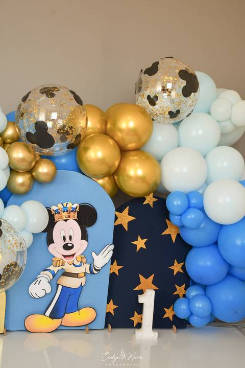 Ensaio de Acompanhamento de bebê. Evelyn Moura Fotografia. Fotógrafa em Niterói, Rio de Janeiro. Newborn. Festa infantil - Smash the cake - Smash the fruit - bebê - ensaio de 1 ano - viral - disney - festa de aniversário - mikey realeza - mikey '