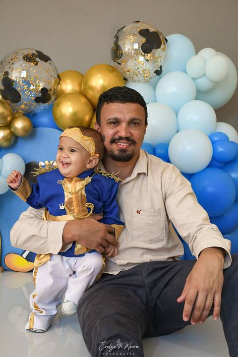 Ensaio de Acompanhamento de bebê. Evelyn Moura Fotografia. Fotógrafa em Niterói, Rio de Janeiro. Newborn. Festa infantil - Smash the cake - Smash the fruit - bebê - ensaio de 1 ano - viral - disney - festa de aniversário - mikey realeza - mikey '