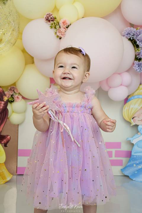 Ensaio de Acompanhamento de bebê. Evelyn Moura Fotografia. Fotógrafa em Niterói, Rio de Janeiro. Newborn. Festa infantil - Smash the cake - Smash the fruit - bebê - ensaio de 1 ano - viral - disney - festa de aniversário - princesas cute - mikey - princes'