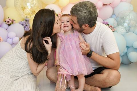 Ensaio de Acompanhamento de bebê. Evelyn Moura Fotografia. Fotógrafa em Niterói, Rio de Janeiro. Newborn. Festa infantil - Smash the cake - Smash the fruit - bebê - ensaio de 1 ano - viral - disney - festa de aniversário - princesas cute - mikey - princes'