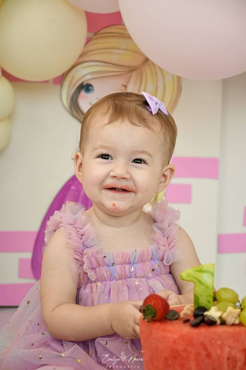 Ensaio de Acompanhamento de bebê. Evelyn Moura Fotografia. Fotógrafa em Niterói, Rio de Janeiro. Newborn. Festa infantil - Smash the cake - Smash the fruit - bebê - ensaio de 1 ano - viral - disney - festa de aniversário - princesas cute - mikey - princes'
