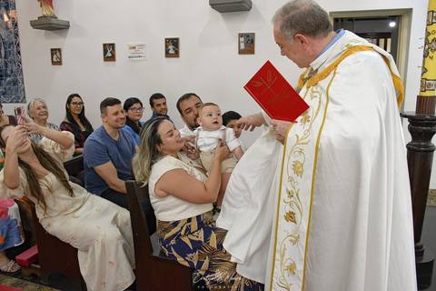 Batizado no Cristo Redentor no Rio de Janeiro - Rio de janeiro - cristo redentor - batizado - batizado religioso - fotografia de batizado - fotografa de batizado - turista - carioca - batizado de bebê'