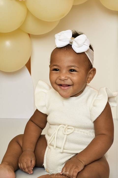 Ensaio de Acompanhamento de bebê. Evelyn Moura Fotografia. Fotógrafa em Niterói, Rio de Janeiro. Newborn. Festa infantil - Smash the cake - Smash the fruit - bebê - ensaio de 1 ano - viral - disney - festa de aniversário - bahoo - ensaio bahoo - mikey '