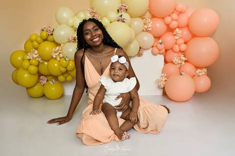 Ensaio de Acompanhamento de bebê. Evelyn Moura Fotografia. Fotógrafa em Niterói, Rio de Janeiro. Newborn. Festa infantil - Smash the cake - Smash the fruit - bebê - ensaio de 1 ano - viral - disney - festa de aniversário - bahoo - ensaio bahoo - mikey '