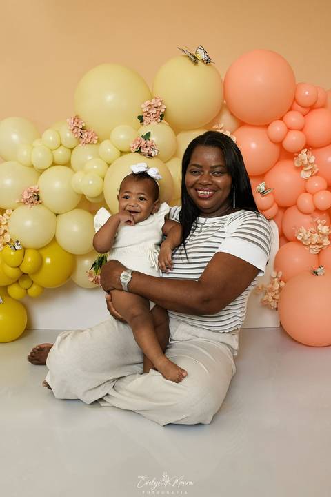 Ensaio de Acompanhamento de bebê. Evelyn Moura Fotografia. Fotógrafa em Niterói, Rio de Janeiro. Newborn. Festa infantil - Smash the cake - Smash the fruit - bebê - ensaio de 1 ano - viral - disney - festa de aniversário - bahoo - ensaio bahoo - mikey '