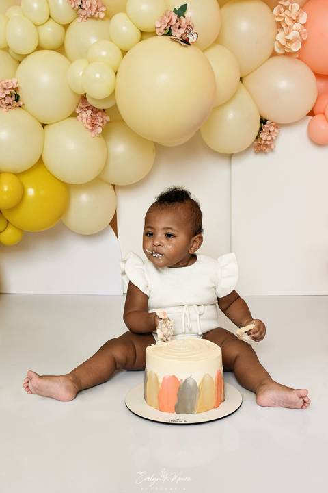 Ensaio de Acompanhamento de bebê. Evelyn Moura Fotografia. Fotógrafa em Niterói, Rio de Janeiro. Newborn. Festa infantil - Smash the cake - Smash the fruit - bebê - ensaio de 1 ano - viral - disney - festa de aniversário - bahoo - ensaio bahoo - mikey '