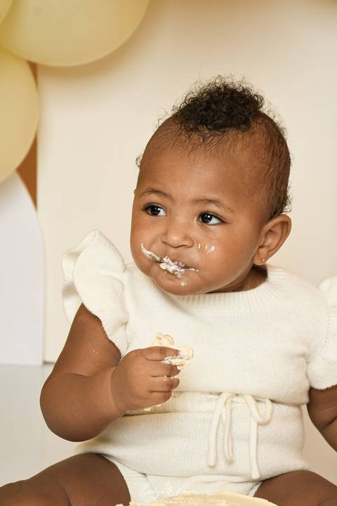 Ensaio de Acompanhamento de bebê. Evelyn Moura Fotografia. Fotógrafa em Niterói, Rio de Janeiro. Newborn. Festa infantil - Smash the cake - Smash the fruit - bebê - ensaio de 1 ano - viral - disney - festa de aniversário - bahoo - ensaio bahoo - mikey '