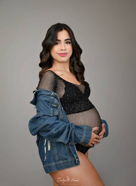 Ensaio Lifestyle Gestante - Ensaio Gestante Estúdio - Niterói, Rio de Janeiro - Evelyn Moura Fotografia - Ensaio de Gestante - Gestante - Newborn - Ensaio em casa - Doce gestar - ensaio estúdio gestante - parto - maternidade - ensaio externo em niterói'