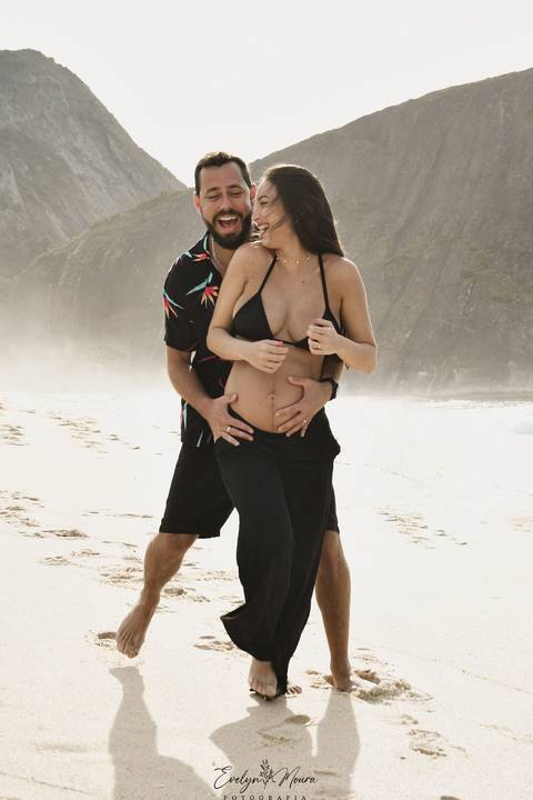 Ensaio Lifestyle Gestante - Ensaio Gestante Estúdio - Niterói, Rio de Janeiro - Evelyn Moura Fotografia - Ensaio de Gestante - Gestante - Newborn - Ensaio em casa - Doce gestar - ensaio estúdio gestante - parto - maternidade - ensaio externo em niterói'