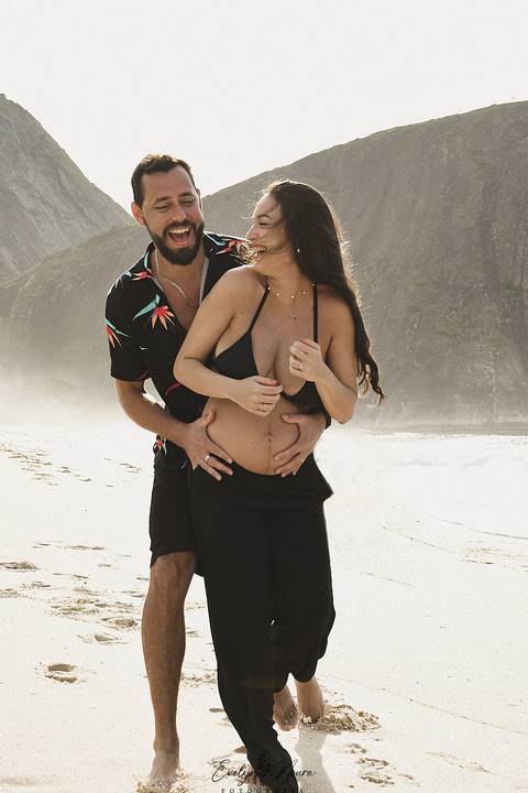 Ensaio Lifestyle Gestante - Ensaio Gestante Estúdio - Niterói, Rio de Janeiro - Evelyn Moura Fotografia - Ensaio de Gestante - Gestante - Newborn - Ensaio em casa - Doce gestar - ensaio estúdio gestante - parto - maternidade - ensaio externo em niterói'