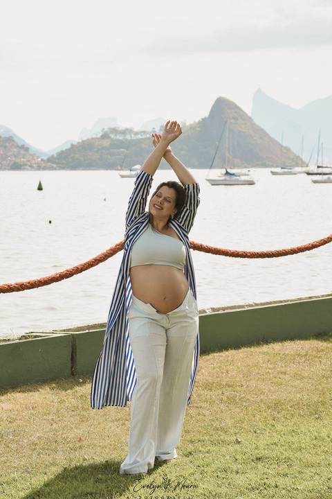Ensaio Lifestyle Gestante - Ensaio Gestante Estúdio - Niterói, Rio de Janeiro - Evelyn Moura Fotografia - Ensaio de Gestante - Gestante - Newborn - Ensaio em casa - Doce gestar - ensaio estúdio gestante - parto - maternidade - ensaio externo em niterói'