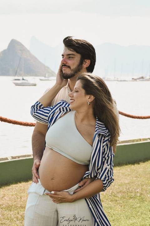 Ensaio Lifestyle Gestante - Ensaio Gestante Estúdio - Niterói, Rio de Janeiro - Evelyn Moura Fotografia - Ensaio de Gestante - Gestante - Newborn - Ensaio em casa - Doce gestar - ensaio estúdio gestante - parto - maternidade - ensaio externo em niterói'
