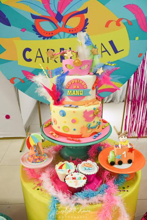 Festa Infantil - Evelyn Moura Fotografia - Fotografia em Niterói, Rio de Janeiro - casa de festa - decoração - decoração de festa - festa colorida- docinhos - bolo - criança - crianças - festa linda - tema aladdin - disney  - casa de festa '