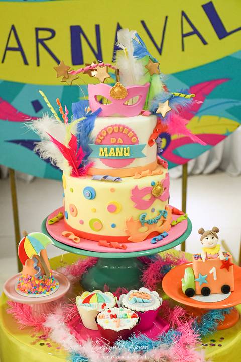 Festa Infantil - Evelyn Moura Fotografia - Fotografia em Niterói, Rio de Janeiro - casa de festa - decoração - decoração de festa - festa colorida- docinhos - bolo - criança - crianças - festa linda - tema aladdin - disney  - casa de festa '