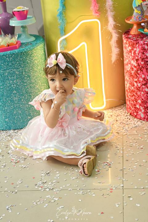 Festa Infantil - Evelyn Moura Fotografia - Fotografia em Niterói, Rio de Janeiro - casa de festa - decoração - decoração de festa - festa colorida- docinhos - bolo - criança - crianças - festa linda - tema aladdin - disney  - casa de festa - carnaval'