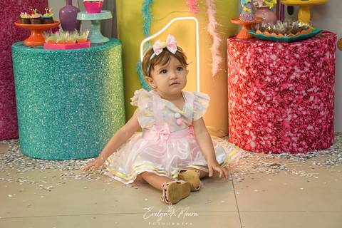 Festa Infantil - Evelyn Moura Fotografia - Fotografia em Niterói, Rio de Janeiro - casa de festa - decoração - decoração de festa - festa colorida- docinhos - bolo - criança - crianças - festa linda - tema aladdin - disney  - casa de festa - carnaval'