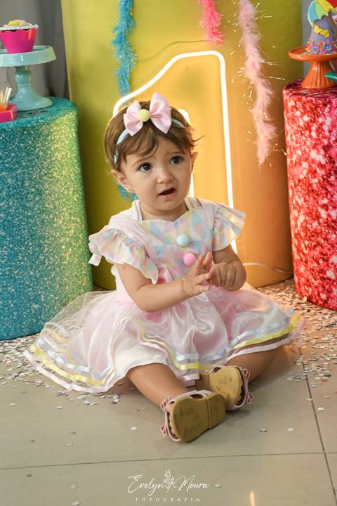 Festa Infantil - Evelyn Moura Fotografia - Fotografia em Niterói, Rio de Janeiro - casa de festa - decoração - decoração de festa - festa colorida- docinhos - bolo - criança - crianças - festa linda - tema aladdin - disney  - casa de festa - carnaval'