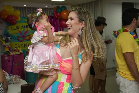 Festa Infantil - Evelyn Moura Fotografia - Fotografia em Niterói, Rio de Janeiro - casa de festa - decoração - decoração de festa - festa colorida- docinhos - bolo - criança - crianças - festa linda - tema aladdin - disney  - casa de festa - carnaval'