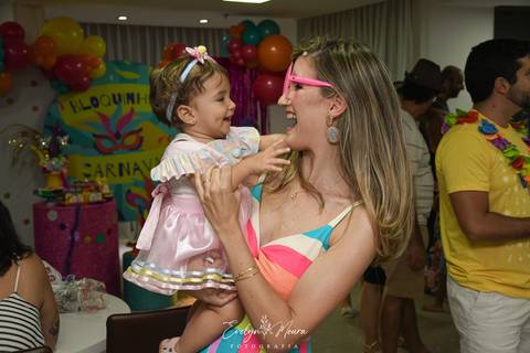 Festa Infantil - Evelyn Moura Fotografia - Fotografia em Niterói, Rio de Janeiro - casa de festa - decoração - decoração de festa - festa colorida- docinhos - bolo - criança - crianças - festa linda - tema aladdin - disney  - casa de festa - carnaval'