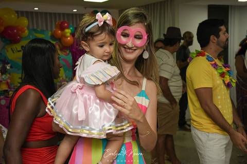 Festa Infantil - Evelyn Moura Fotografia - Fotografia em Niterói, Rio de Janeiro - casa de festa - decoração - decoração de festa - festa colorida- docinhos - bolo - criança - crianças - festa linda - tema aladdin - disney  - casa de festa - carnaval'