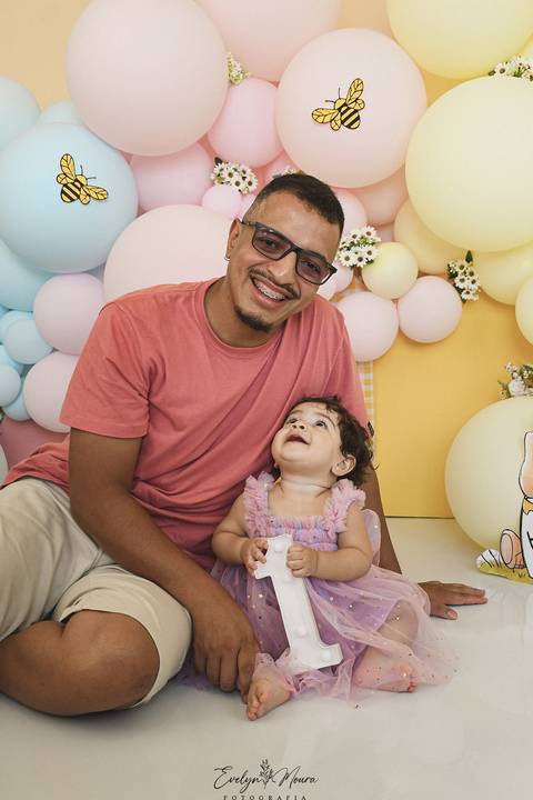 Ensaio de Acompanhamento de bebê. Evelyn Moura Fotografia. Fotógrafa em Niterói, Rio de Janeiro. Newborn. Festa infantil - Smash the cake - Smash the fruit - bebê - ensaio de 1 ano - viral - disney - festa de aniversário - branca de neve - ursino pooh'