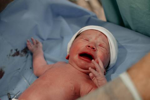 Fotografia de Parto - Newborn - Evelyn Moura Fotografia em Niterói, Rio de Janeiro - ensaio infantil - newborn de recém nascido - partos - parto em niteroi - registro de parto - maternidade são francisco - doce nascer - parto humanizado - andrea barbosa '