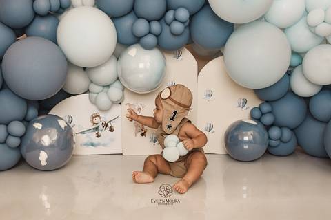 Ensaio de Acompanhamento de bebê. Evelyn Moura Fotografia. Fotógrafa em Niterói, Rio de Janeiro. Newborn. Festa infantil - Smash the cake - Smash the fruit - bebê - ensaio de 1 ano - viral - disney - festa de aniversário - volta ao mundo'