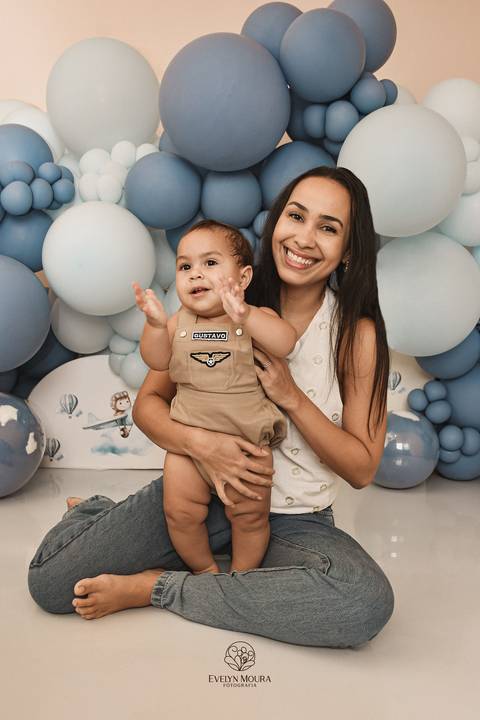 Ensaio de Acompanhamento de bebê. Evelyn Moura Fotografia. Fotógrafa em Niterói, Rio de Janeiro. Newborn. Festa infantil - Smash the cake - Smash the fruit - bebê - ensaio de 1 ano - viral - disney - festa de aniversário - volta ao mundo'