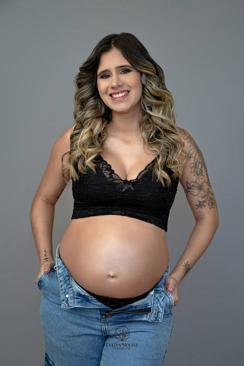 Ensaio Lifestyle Gestante - Ensaio Gestante Estúdio - Niterói, Rio de Janeiro - Evelyn Moura Fotografia - Ensaio de Gestante - Gestante - Newborn - Ensaio em casa - Doce gestar - ensaio estúdio gestante - parto - maternidade - ensaio externo em niterói'