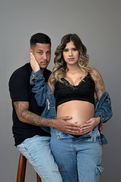 Ensaio Lifestyle Gestante - Ensaio Gestante Estúdio - Niterói, Rio de Janeiro - Evelyn Moura Fotografia - Ensaio de Gestante - Gestante - Newborn - Ensaio em casa - Doce gestar - ensaio estúdio gestante - parto - maternidade - ensaio externo em niterói'