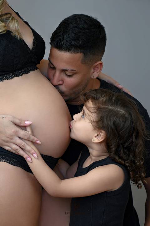 Ensaio Lifestyle Gestante - Ensaio Gestante Estúdio - Niterói, Rio de Janeiro - Evelyn Moura Fotografia - Ensaio de Gestante - Gestante - Newborn - Ensaio em casa - Doce gestar - ensaio estúdio gestante - parto - maternidade - ensaio externo em niterói'